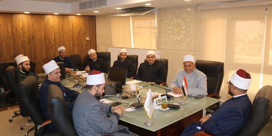 أمين البحوث الإسلامية يجتمع بإدارة التوجيه ويؤكد ضرورة تكثيف الجهود الدعوية