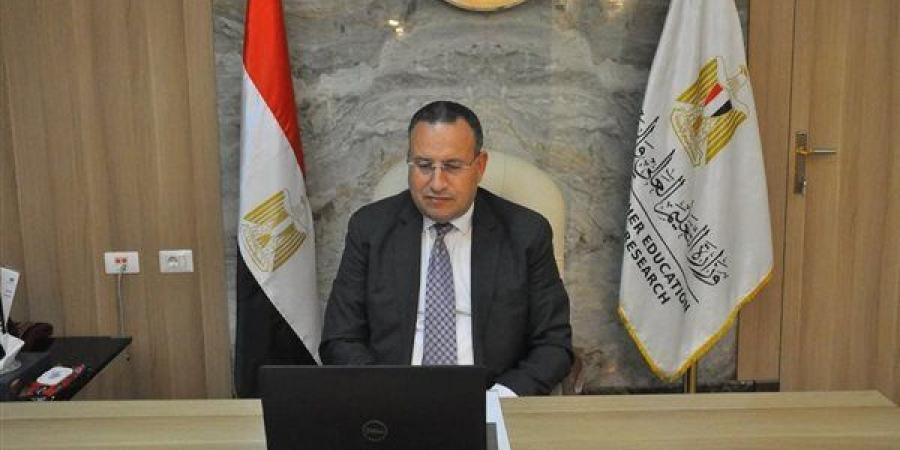 إنشاء قواعد بيانات متكاملة في الذكاء الاصطناعي بالجامعات