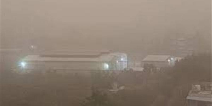 اصفة ترابية تضرب الإسكندريةوتدهور ملحوظ في الرؤية الأفقية على الطرق