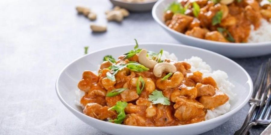 من المطبخ الآسيوي.. طريقة تحضير الدجاج بالكاجو