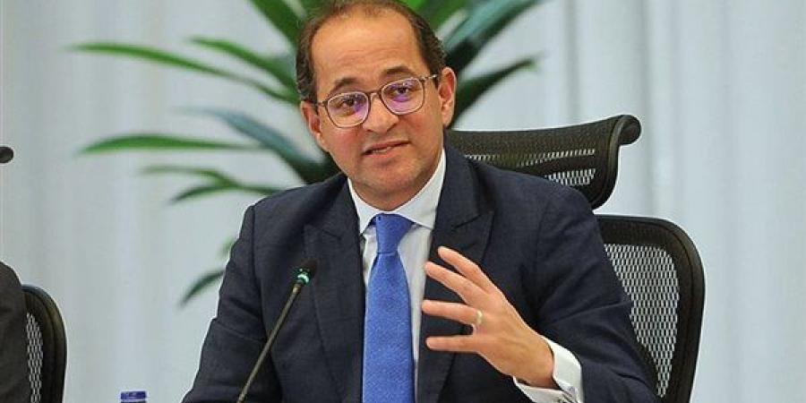 المالية والاستثمار: استمرار العمل بالموانئ والمنافذ الجمركية بكامل طاقاتها طوال أيام الأسبوع