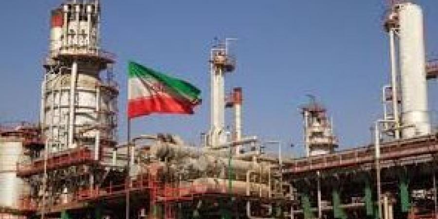 ارتفاع صادرات النفط الإيرانية من جزيرة خارك رغم التصعيد العسكري