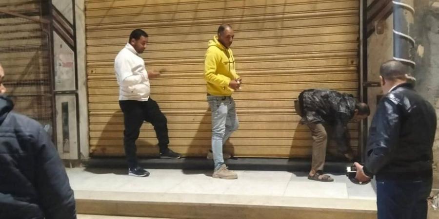 غلق وتشميع كافتيريا مخالفة بدائرة مركز كفر الدوار بالبحيرة