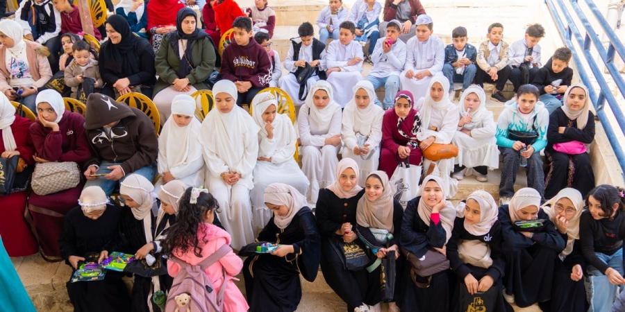 احتفالية كبرى لعيد اليتيم في دمياط الحديدة