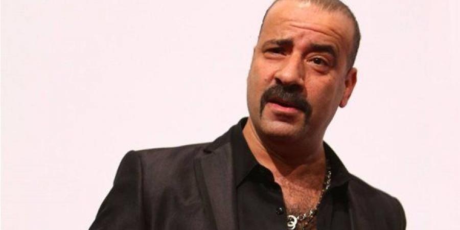 كيف أطاح محمد سعد بالمخرج وائل إحسان في فيلم "فاميلي بيزنس"؟.. فيديو