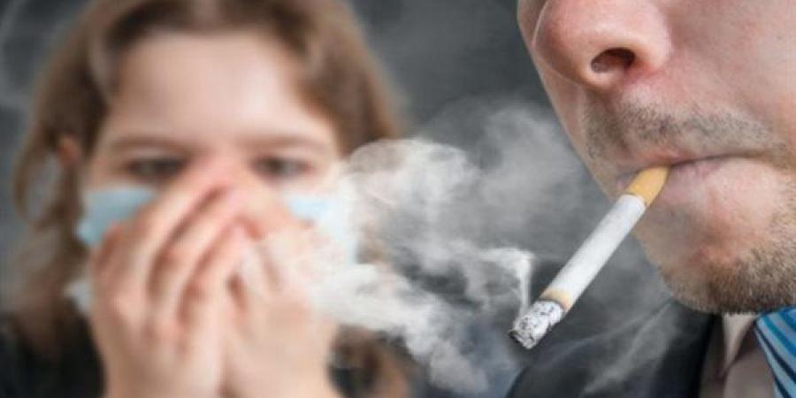 حكم اللهو أو التدخين أثناء تلاوة القرآن الكريم