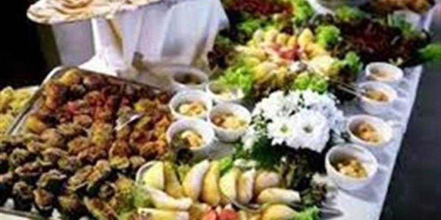 هل إعداد الطعام بزيادة يُعد إسرافًا أم كرمًا؟.. أمين الفتوى يجيب