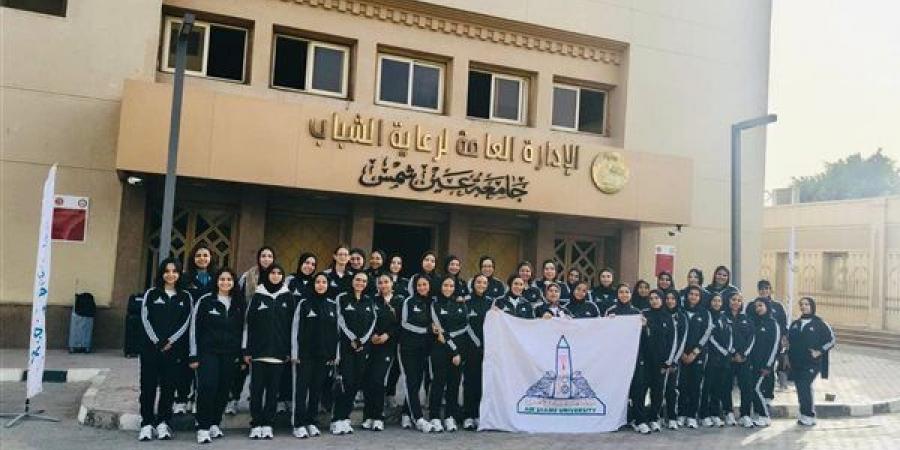 طلاب جامعة عين شمس يشاركون في دورة التعايش مع الأكاديمية العسكرية المصرية