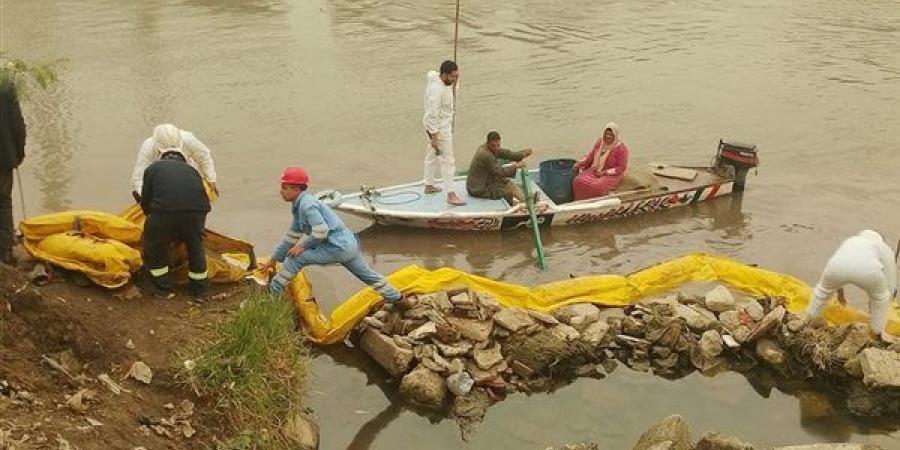 بعد تسرب بقعة سولار بترعة الإسماعيلية.. القابضة للمياه: لا تأثير على جودة مياه الشرب