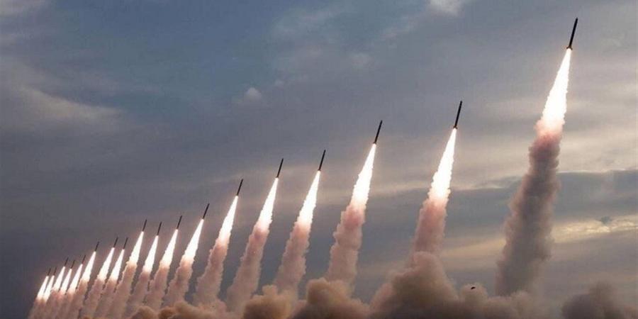 موجة صواريخ من إيران نحو إسرائيل.. "القاهرة الإخبارية" تكشف التفاصيل