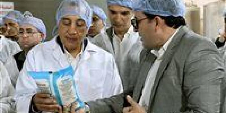 رئيس الوزراء يتفقد مصنع "غازي لاند" لتصنيع منتجات الألبان