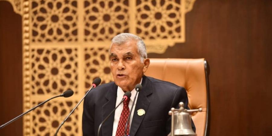 افتتاح الجلسة العامة بالشيوخ لمناقشة مشروع قانون المنافسة ومنع الممارسات الاحتكارية