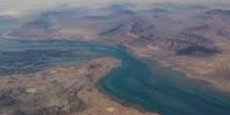 اليوان ينافس الدولار في مضيق هرمز.. وأسهم الدفع الصينية تشهد قفزات قوية