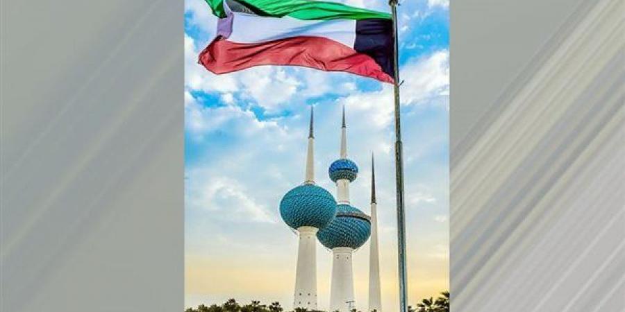 الكويت: إخماد حريقين في مجمعي الوزارات والقطاع النفطي إثر استهدافهما بمسيرات إيرانية