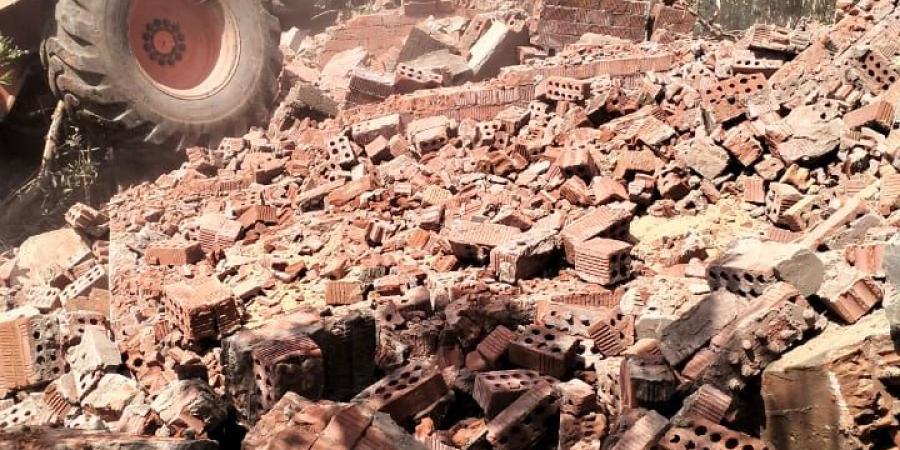 محافظ الدقهلية يتابع جهود الوحدات المحلية في التصدي لمخالفات البناء