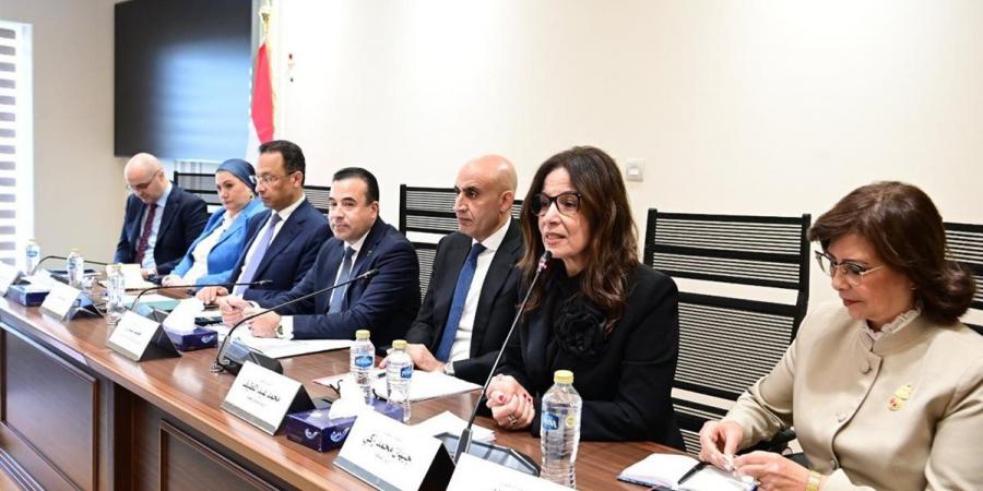 وزيرة الثقافة من لجنة الاتصالات بالنواب: الإبداع نقيض التطرف.. والوسطية لا تقتصر على الخطاب الديني