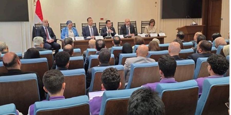 رئيسة القومي للطفولة تشارك في اجتماع بمجلس النواب لمناقشة قانون حماية الأطفال على الإنترنت