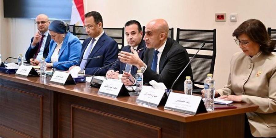 وزير التربية والتعليم: نعد مشروع قانون لتنظيم استخدام السوشيال ميديا