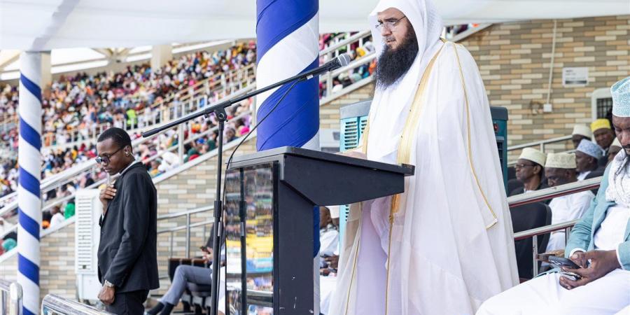 60 ألف حنجرة تهز دار السلام.. ختام مسابقة تنزانيا الدولية للقرآن