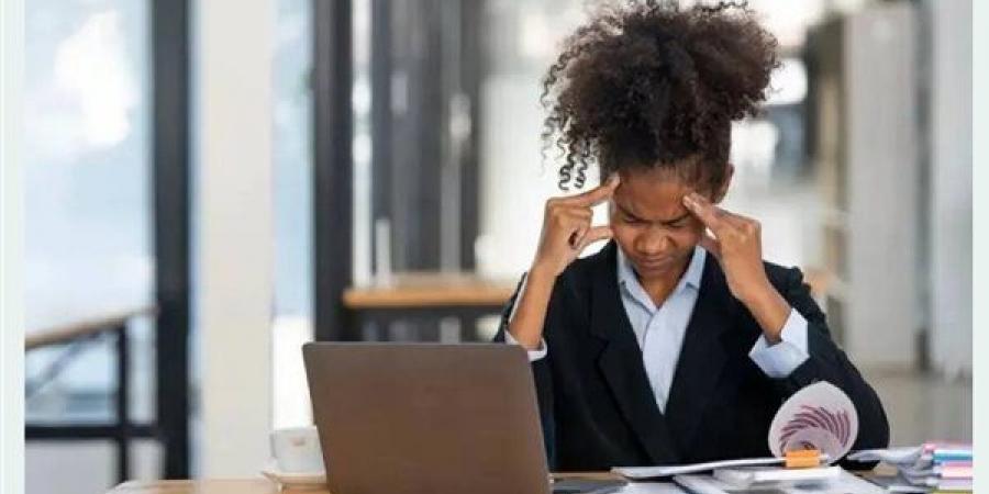 الصداع المصحوب بألم في العين.. الأسباب وطرق العلاج والوقاية