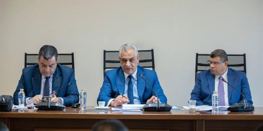 وزير الإنتاج الحربي يستعرض الحساب الختامي لموازنة الهيئة القومية للإنتاج الحربي