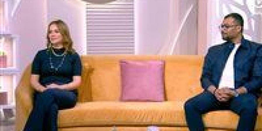 بعد 20 عامًا من الفراق.. الفنان أحمد عبد الله محمود يروي قصة حبه لزوجته