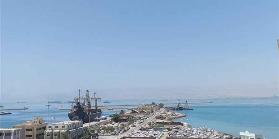 تداول 11 ألف طن بضائع بموانئ البحر الأحمر