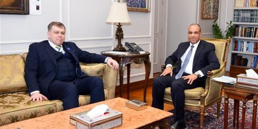 وزير الخارجية يبحث مع رئيس البرلمان الاستوني قضايا المنطقة وملف الأمن المائي