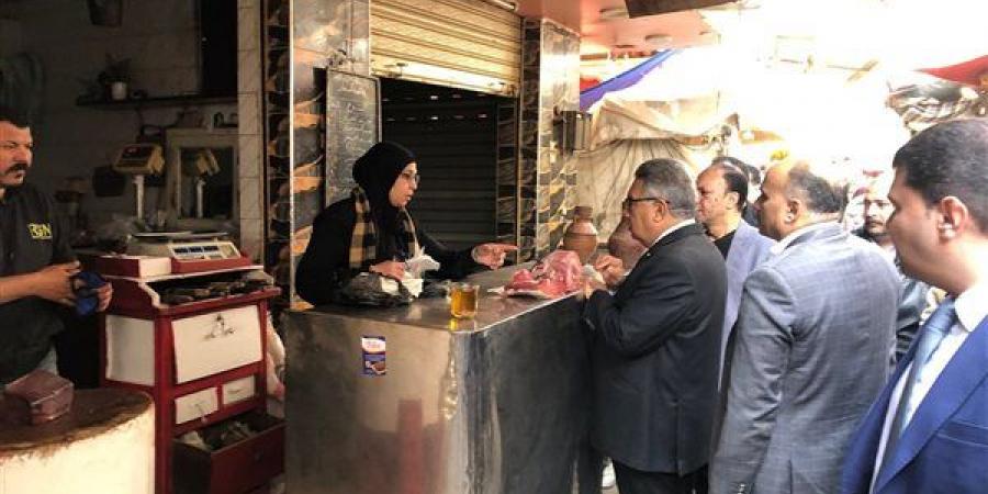 محافظ الدقهلية في جولة مفاجئة على مخابز المنصورة