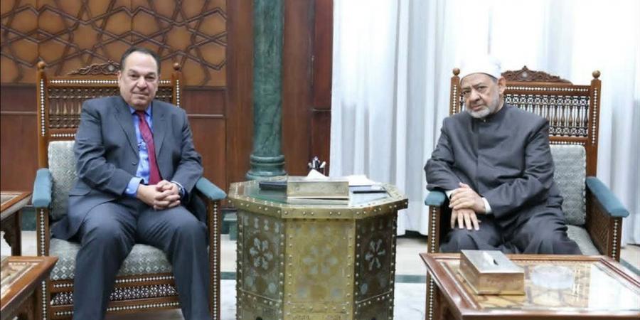 شيخ الأزهر يستقبل السفير الكويتي لدى القاهرة لبحث تعزيز التعاون المشترك