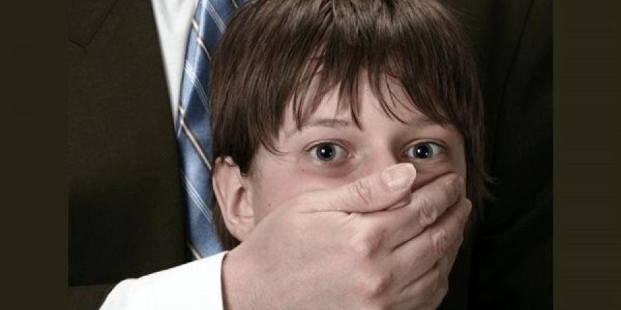 القبض على مالك محل مأكولات زعم محاولة سيدة خطف صغيرتين بالمنوفية