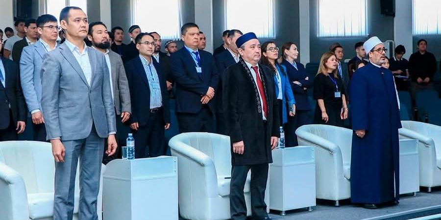 الجامعة المصرية للثقافة الإسلامية «نور مبارك» تطلق فعاليات أسبوع العلم