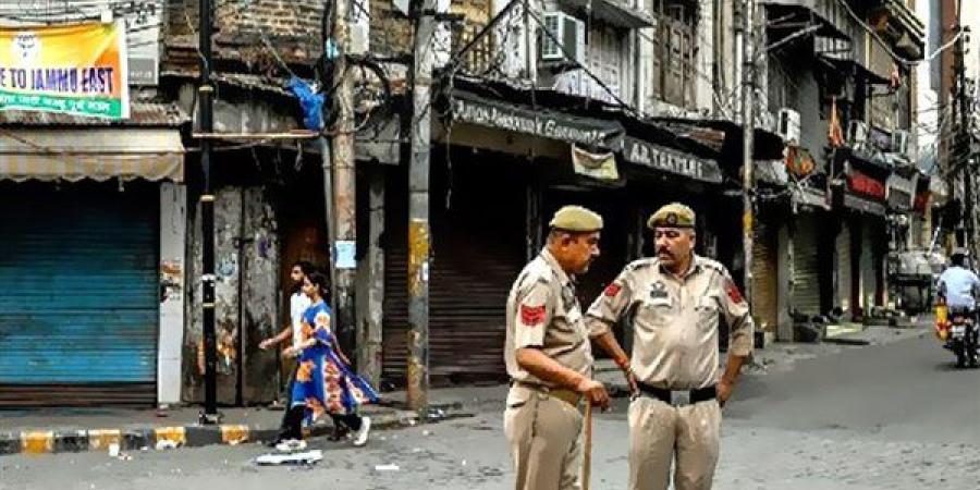 التاسعة مساء إغلاق الأسواق فى باكستان.. و«سول» تدعو لترشيد «الاستحمام»