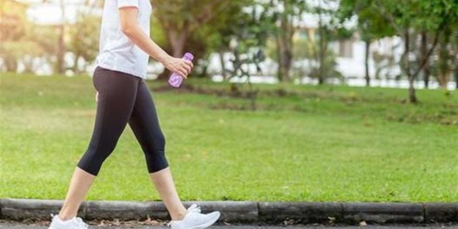 خبراء الصحة: أخطاء شائعة تمنع فقدان الوزن رغم المشي يوميًا