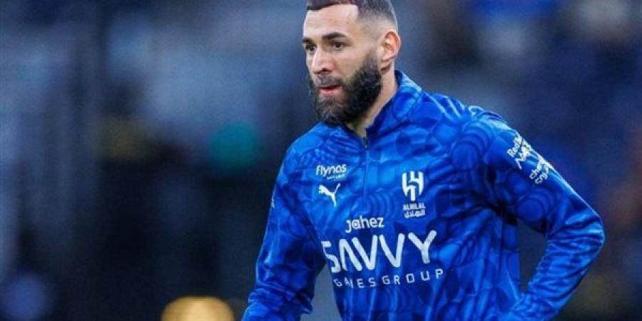 موقف كريم بنزيما من مواجهة الخلود في دوري روشن يُحسم بالفحص الطبي