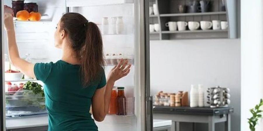 كيف يمكن لضوضاء مثل صوت الثلاجة أن تعزز صحة الدماغ وتعالج الخرف