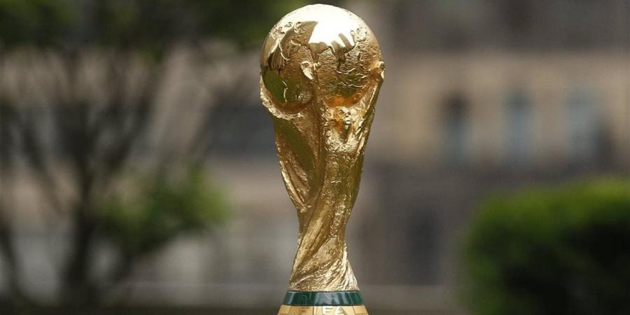 عمال يهددون بإضراب قبل مونديال كأس العالم
