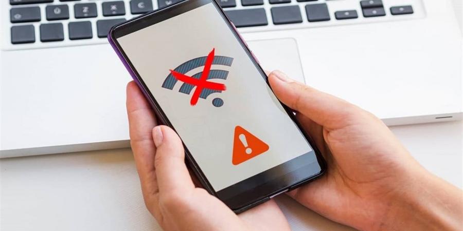 "بعد تهديدات إيران".. هل ينقطع الإنترنت عن العالم؟