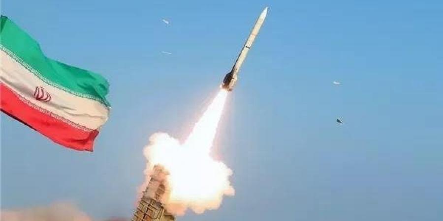 خبير عسكري: إيران لن تبرم اتفاقا مع أمريكا