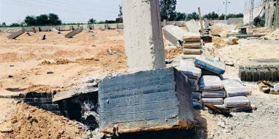 إزالة حالتي تعدٍ بالبناء بمساحة 10 آلاف متر في بلبيس