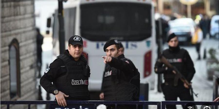 إعلام تركي: 3 قتلى جراء إطلاق النار بمحيط القنصلية الإسرائيلية بإسطنبول