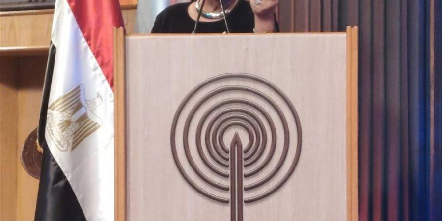 سناء منصور تستحضر ذكريات الراحل فهمي عمر وتكشف موقف طرف معه