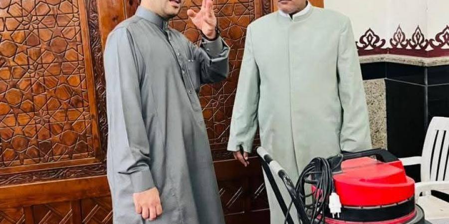 أوقاف البحر الأحمر يتفقد سير الدراسة بالمركز الثقافي بمسجد الميناء الكبير