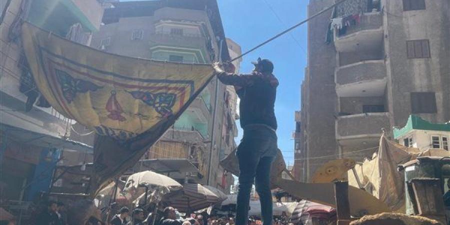 محافظ الدقهلية: رفع كافة الإشغالات بسوق كفر البدماص لتسهيل دخول سيارات الطوارئ بالمنصورة
