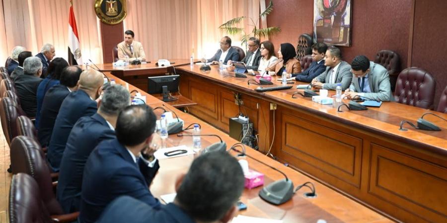 وزير الصناعة يبحث سبل تعزيز التعاون الصناعي والتجاري بين مصر والولايات المتحدة الأمريكية