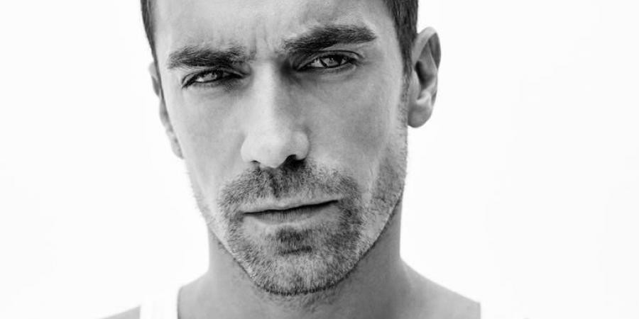 اعتقال بطل مسلسل "حب أبيض وأسود" في تركيا.. ما مصيره الفني؟ (تفاصيل)