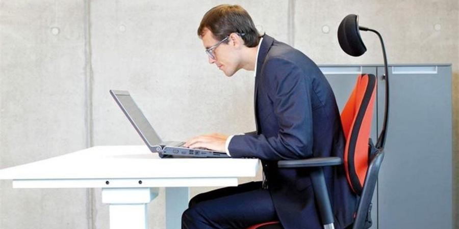 الجلوس الطويل أمام الشاشات يهدد صحة القلب.. نصائح للوقاية