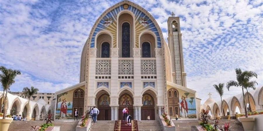 مطران المنوفية: أسبوع الألام يتسم بزيادة النسك والعبادة