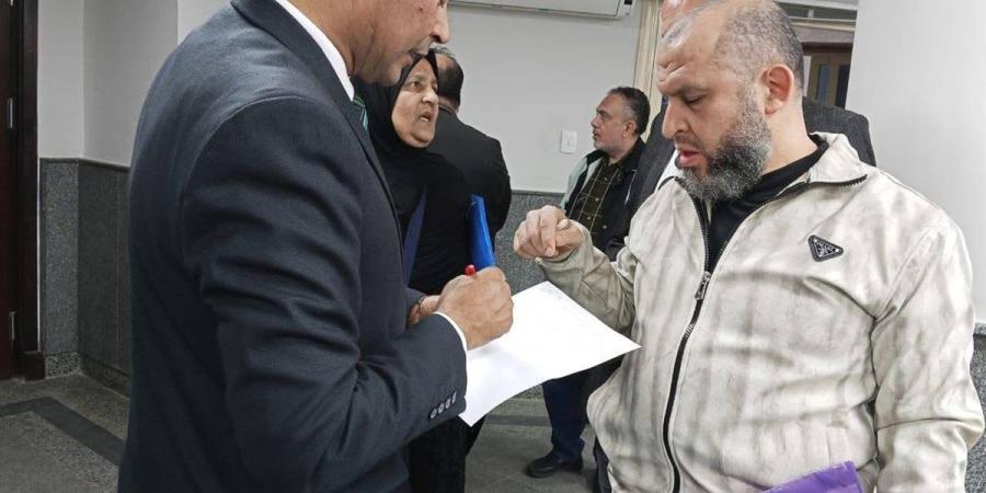 رئيس "محلية دمياط" يتابع سير العمل بالمركز التكنولوجي ويلتقي المواطنين (صور)