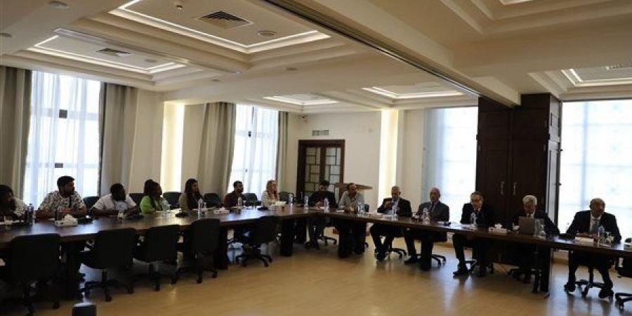 "غرفة الإسكندرية" تستقبل وفد من جامعة شرق لندن